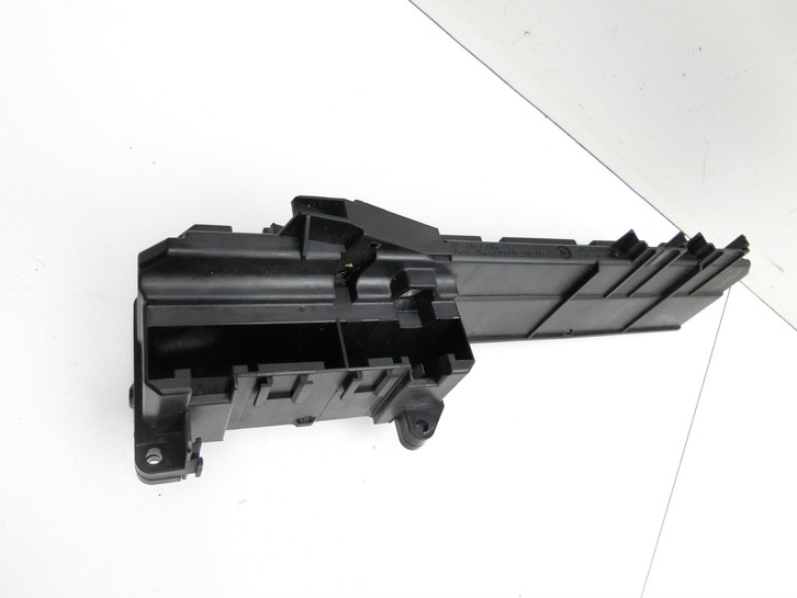 BMW E63 6er 650i 07-10 4,8i 270KW Sicherungskasten Zentralelektrik - Bild 5