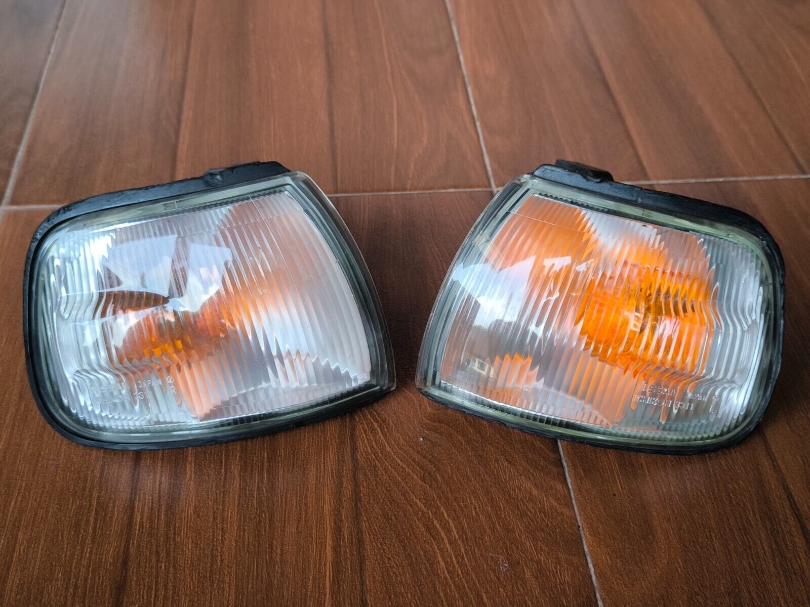 Corner Light Signal for NISSAN Sunny Sentra B13 Gen1 ICHIKOH Corner Light Signal for NISSAN Sunny Sentra B13 Gen1 ICHIKOH