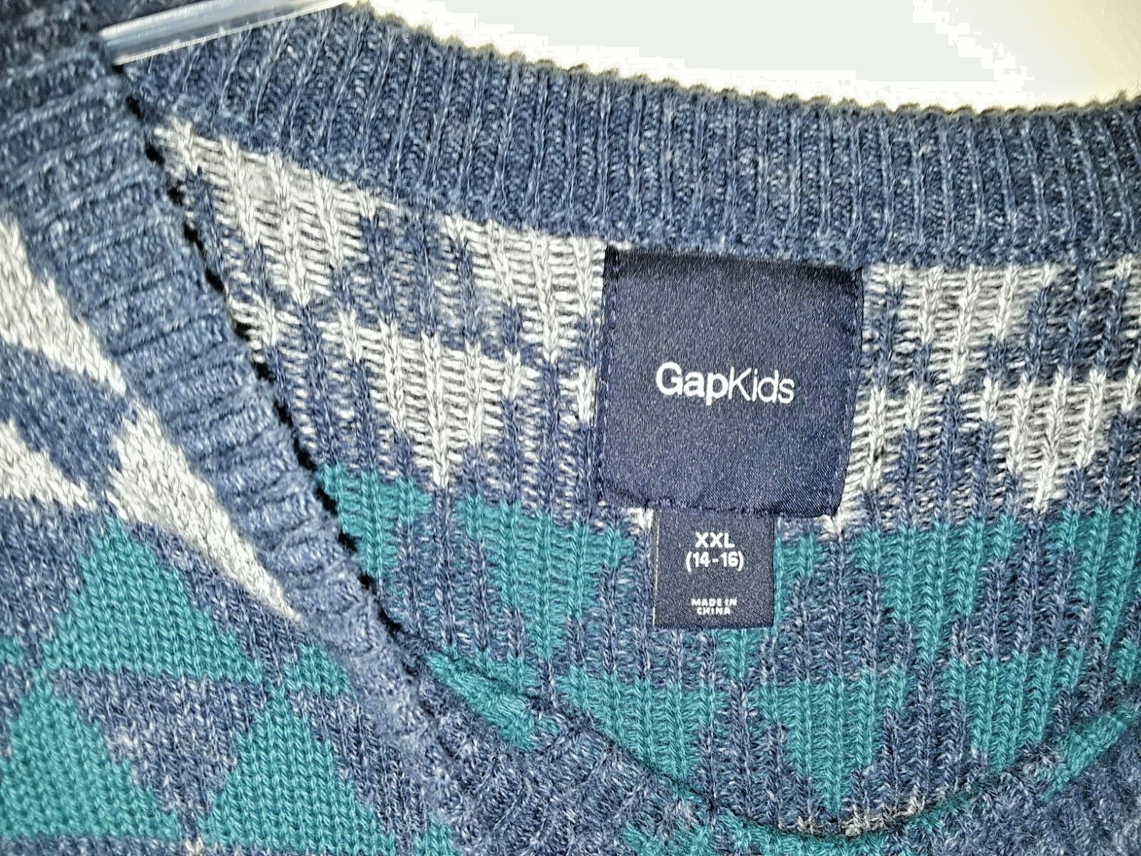 Boys GapKids WARM crew neck multi colored sweater size XXL (14-16)