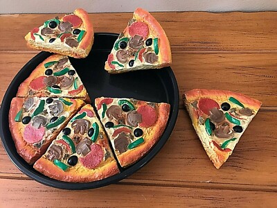 REALISTIC PRETEND PLAY FOOD PIZZA HUT ● 7 SLICE SUPREME DEEP DISH PIZZA EXC 1987