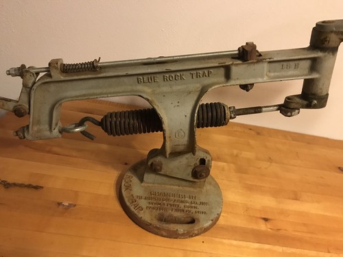 Vintage Remington/Chamberlin Blue Rock Clay Pigeon Skeet Trap Shooting Thrower