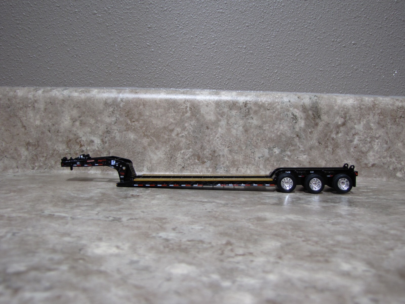 ポンタロウ XXL 1/64 Burgundy & Black Kenworth W990 with Wilson Silverstar