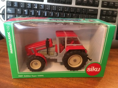 Siku 1/32 Scale 3469 Schluter Super 1250VL Boxed