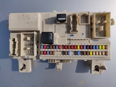 Volvo S40 Fuses And Fuse Boxes | Fuses And Fuse Boxes For Sale ( New