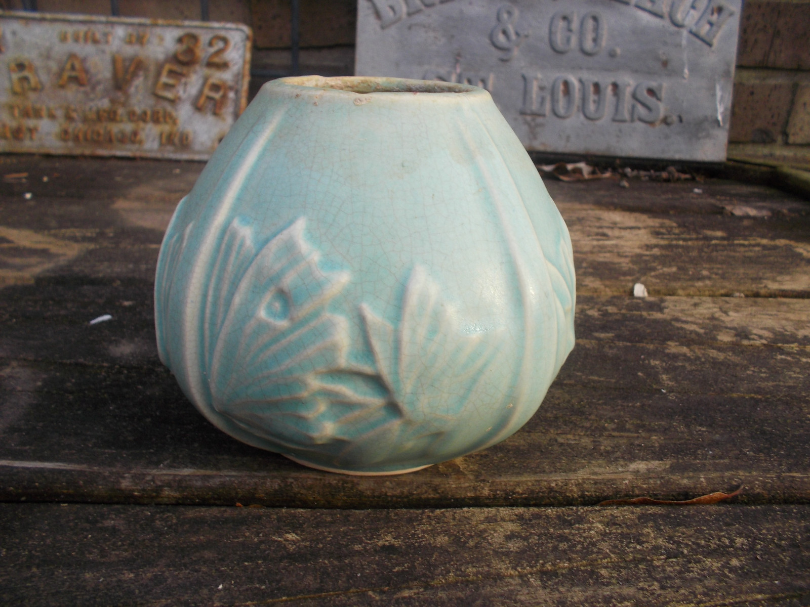 Nelson McCoy light green Ivy Butterfly nice No hairlines or chips