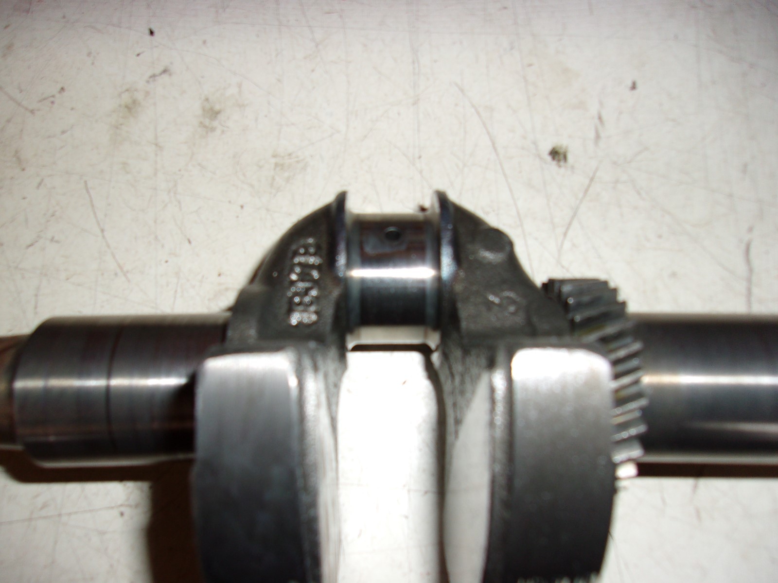 Tecumseh 8H.P.HM80 Crankshaft  35443A