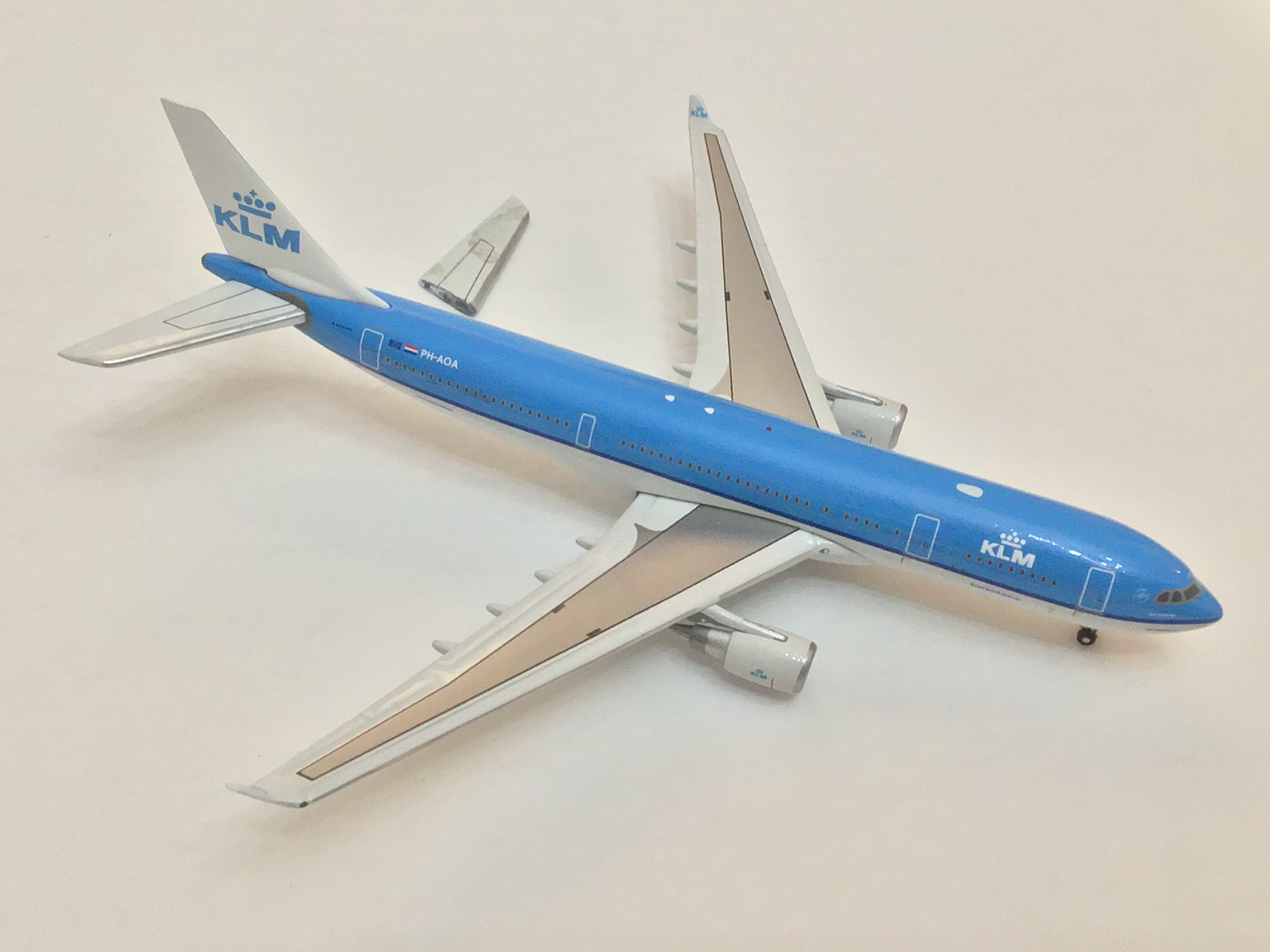 Gemini 1/400 KLM A330-200 95周年記念 Gemini 1/400 KLM A330-200 95周年記念 71VInIL5vNL