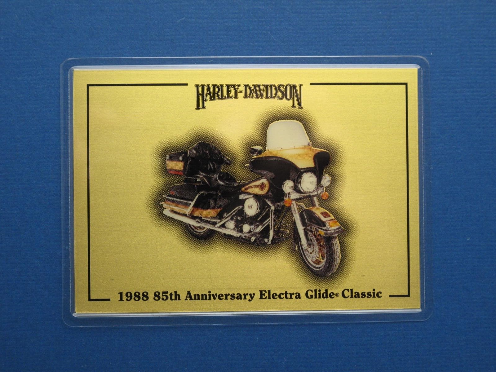 可愛いクリスマスツリーやギフトが！ 1992 Harley Davidson Motorcycle Artist Proof Gold Card by 絵画