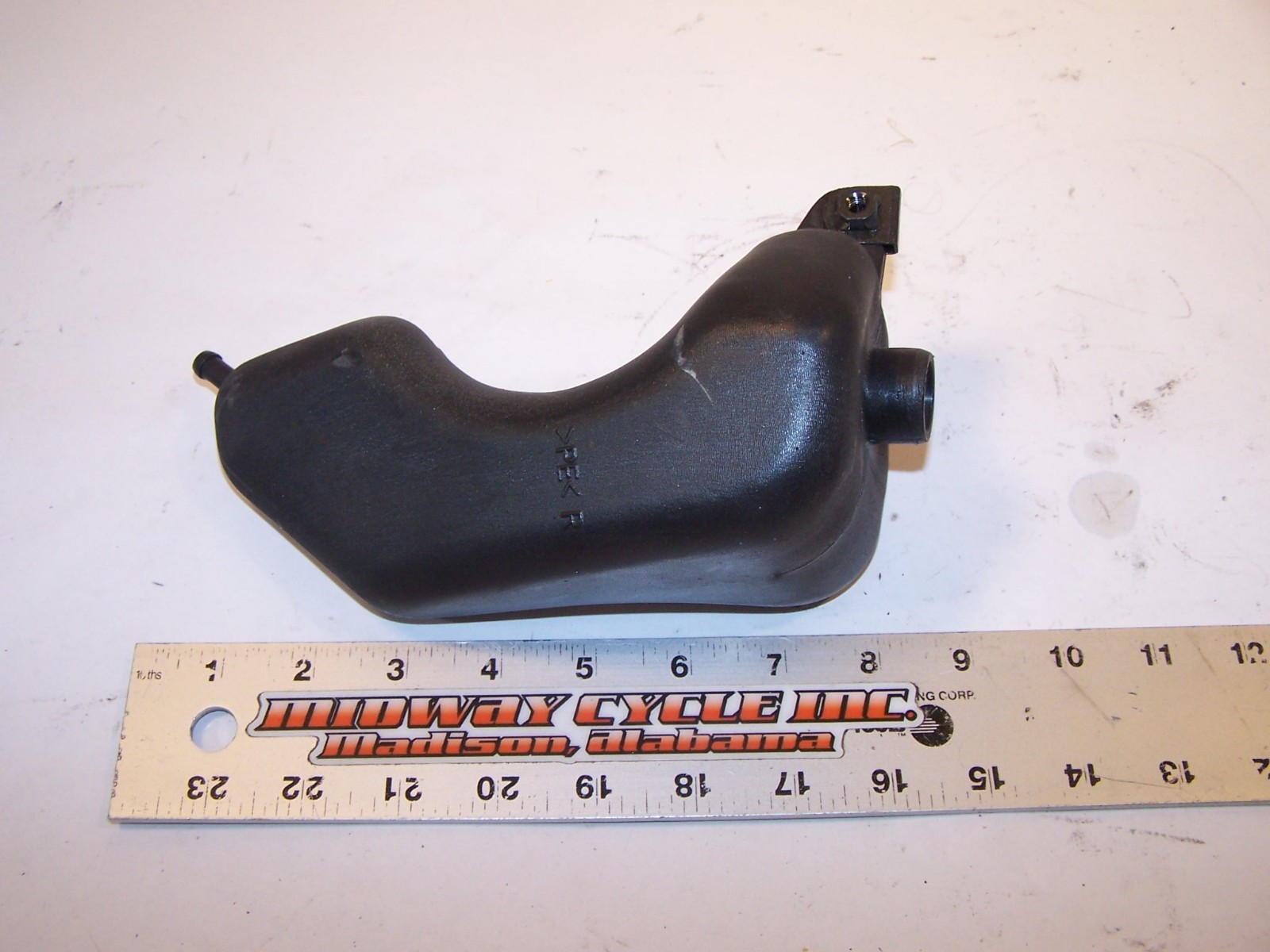 KAWASAKI ZX9R RIGHT RESONATOR TANK 16181-1070 ZX 9R 9 R