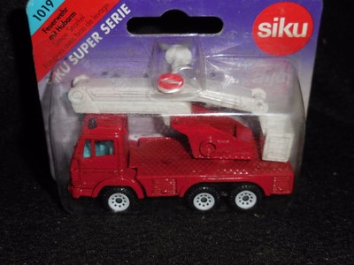Siku 1019 Simon Snorkel German Toy 3