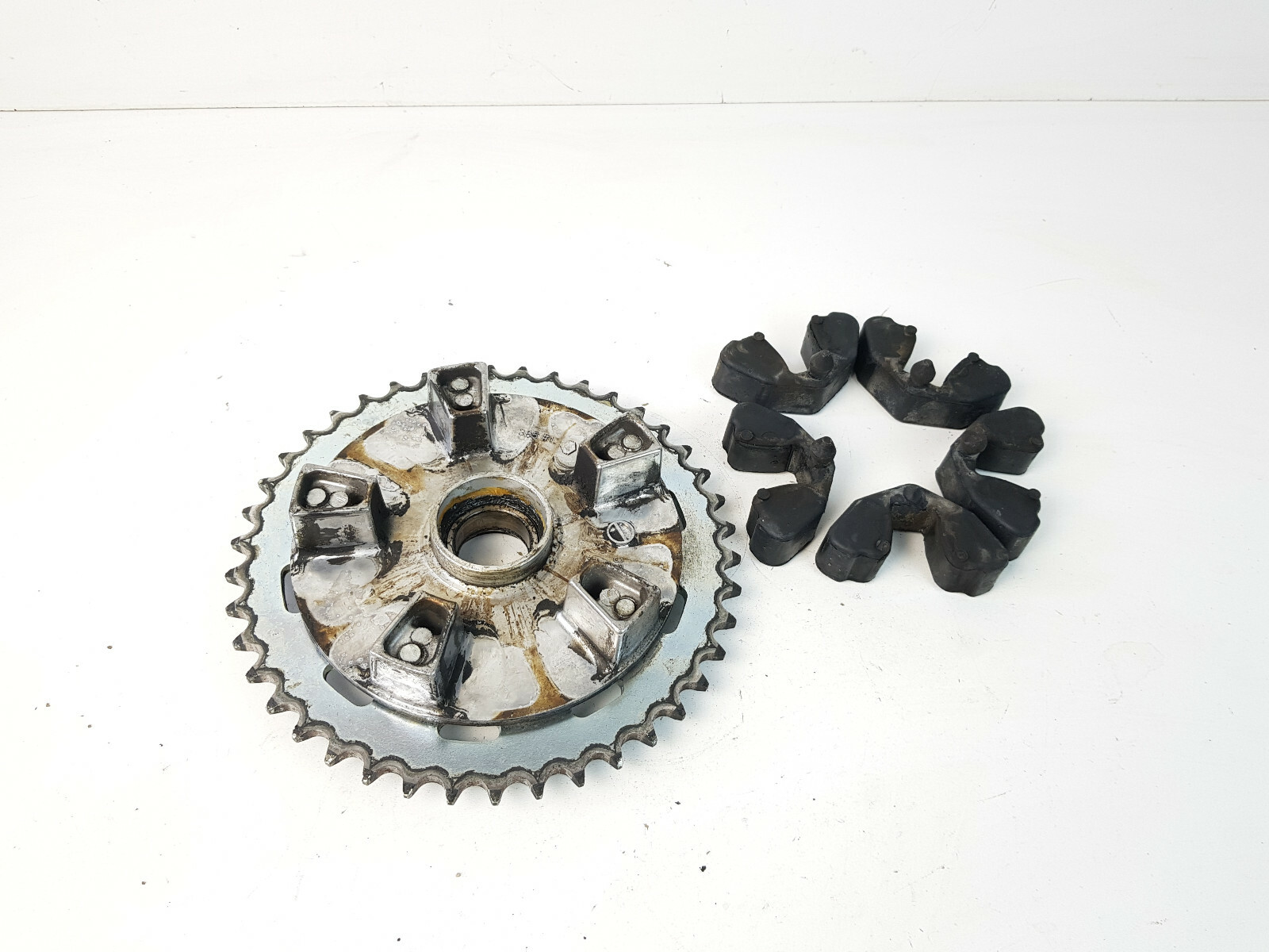Tamburo Mozzo Ruota Posteriore SUZUKI GSX 600 750 1000 R 2000 2001 2002 2003