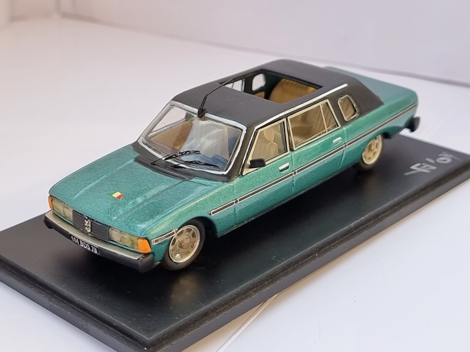 NEO 1/43 Peugeot 604 Limousine Heuliez 1978. | eBay