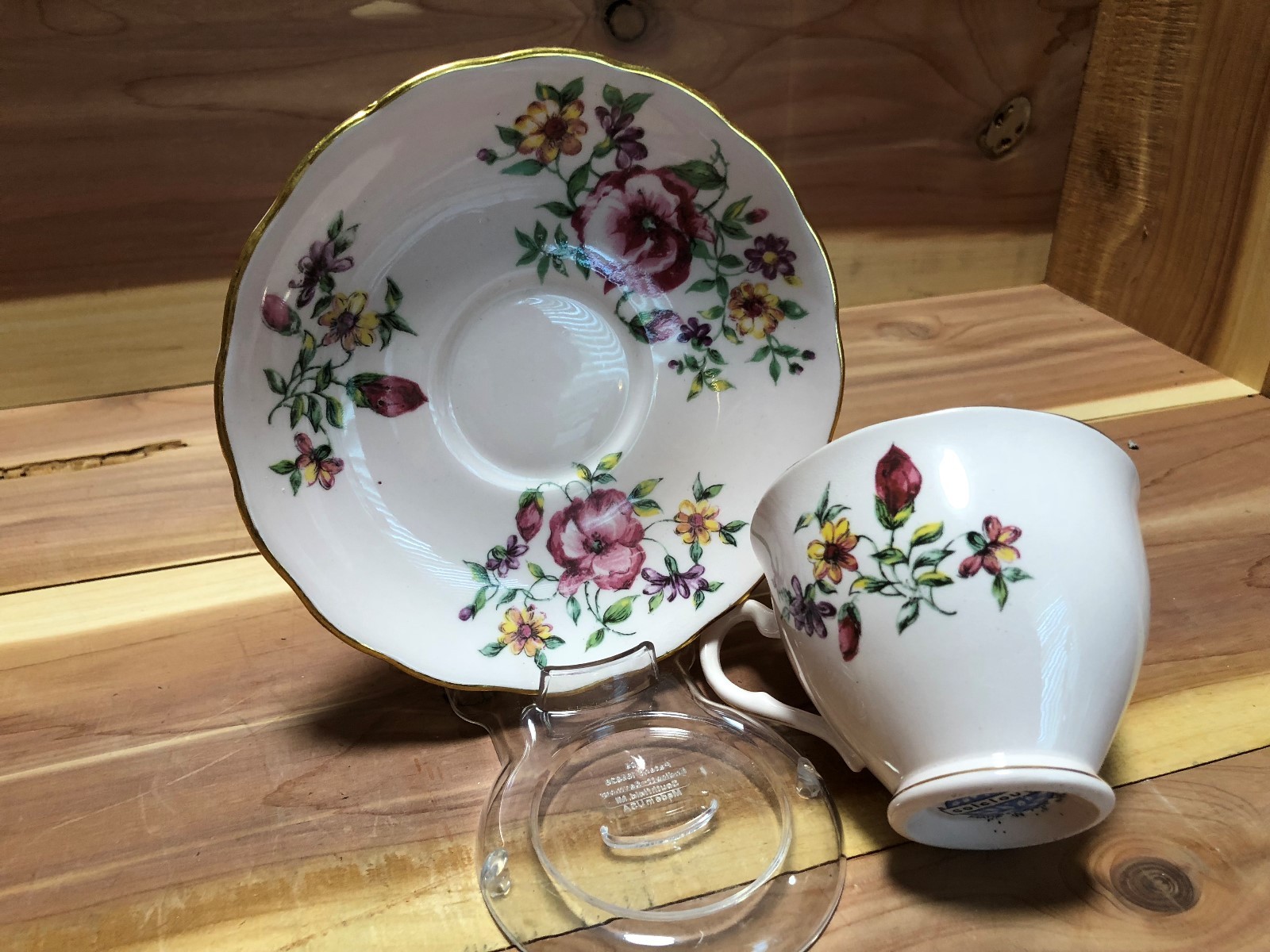 Colclough Bone China England tea cup & saucer pre-owned