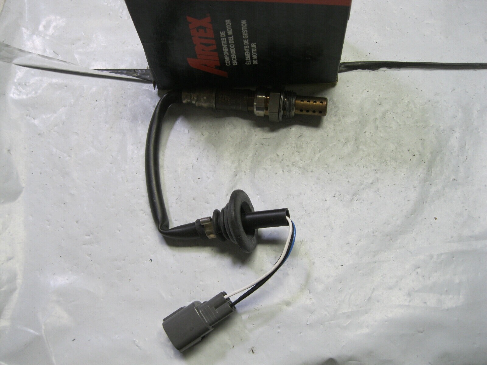 Genuine Toyota 89465-02030 Oxygen Sensor (reboxed by Airtex