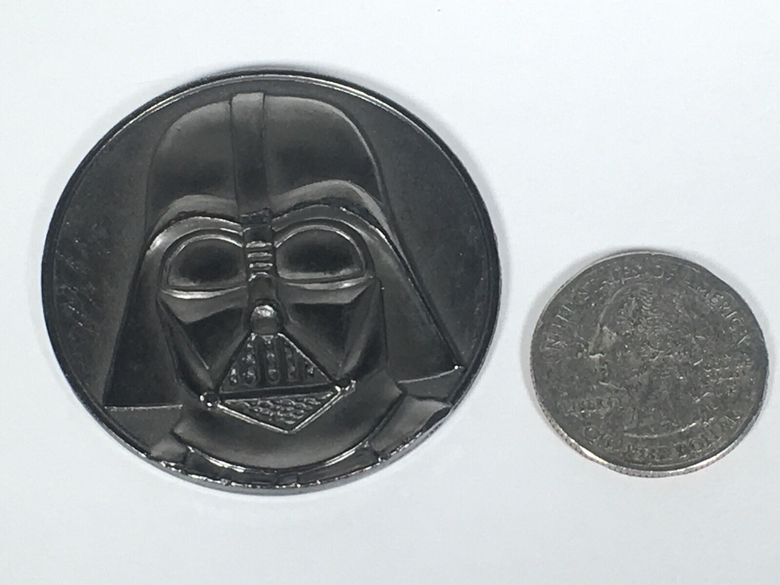 RARE Star Wars Darth Vader Collectible Coin Lucasfilm 2005 BRAND NEW