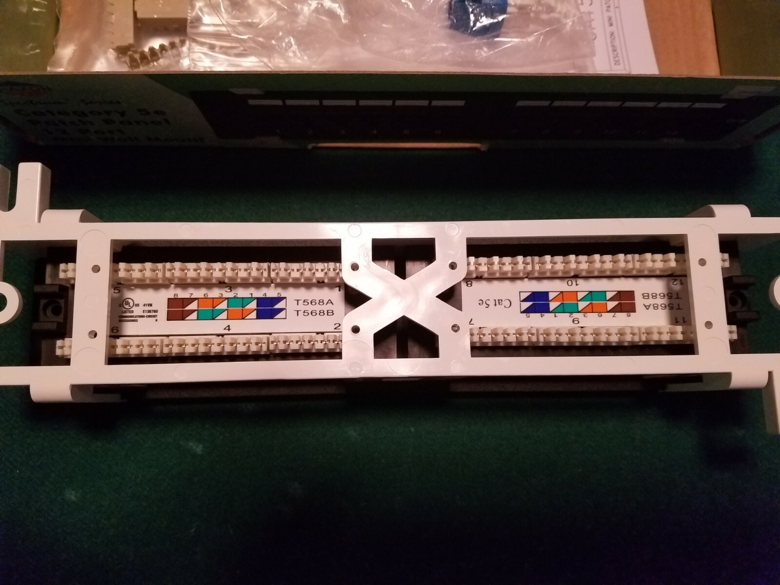 Shaxon Spectrum Series Patch panel - CAT 5e-12 ports