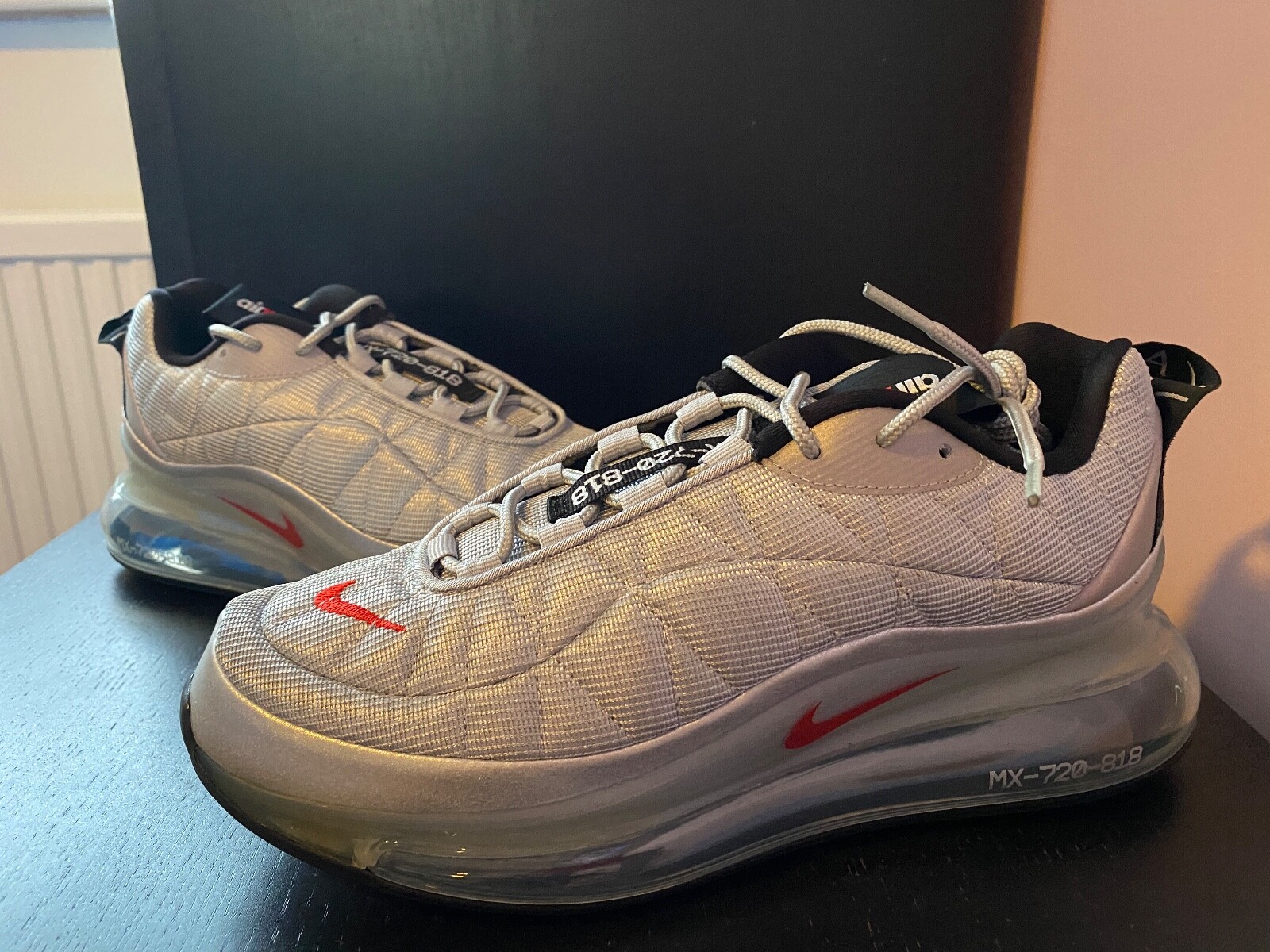air max 720 818 silver