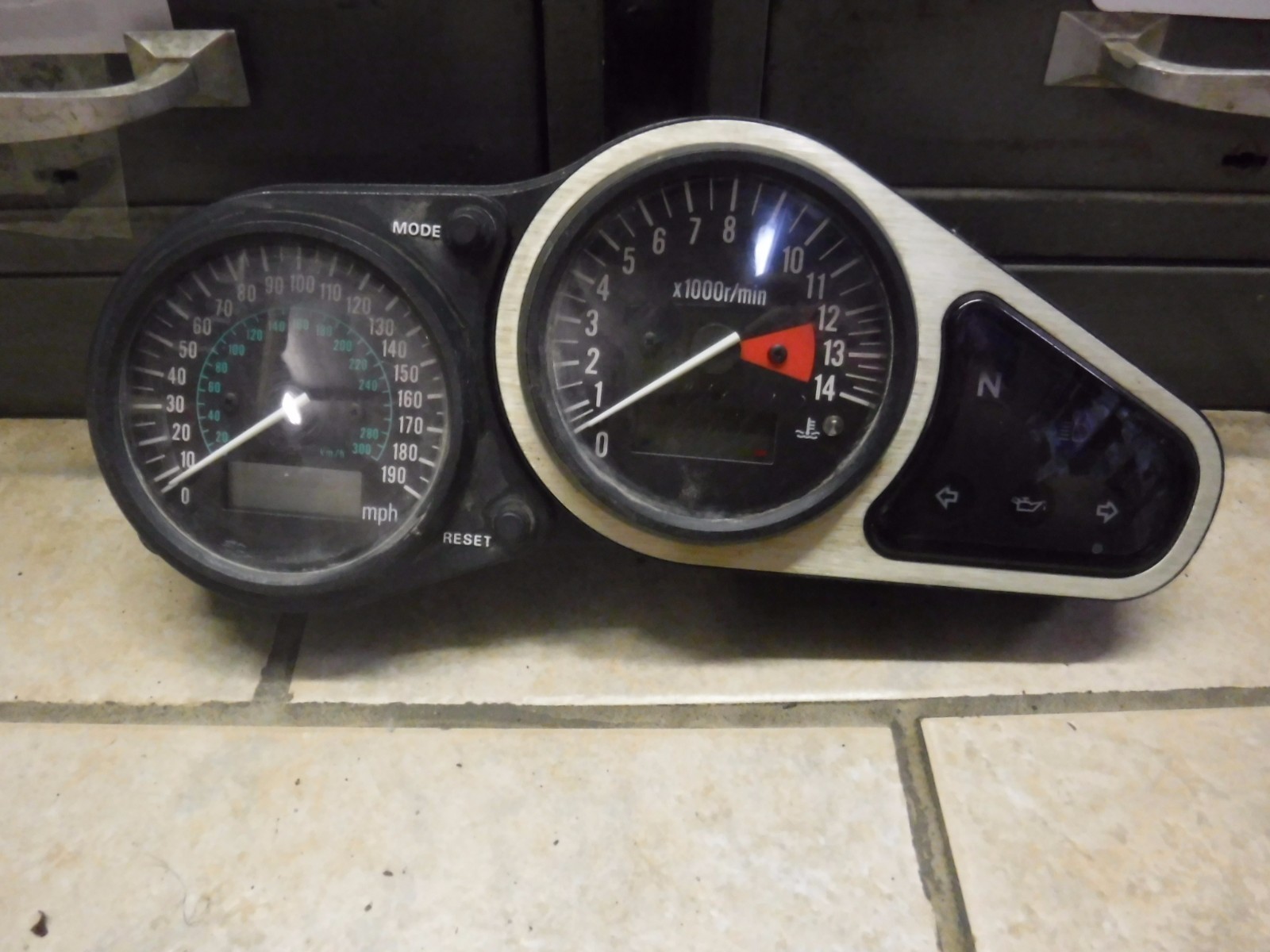 Ｎｏ．１３ KAWASAKI ZZR1400 2012+ Dashboard Screen Protector: 3 x Ultra