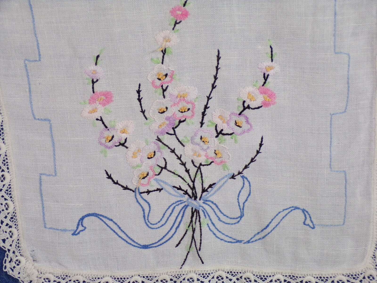 VINTAGE HAND EMBROIDERED COTTON TABLE RUNNER DRESSER SCARF FLOWERS 42X13”