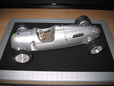 CMC M-053 Auto Union Typ C 1936/37 Bergrenner Rosemeyer Limited Edition ***