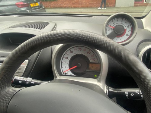 Peugeot 107 image