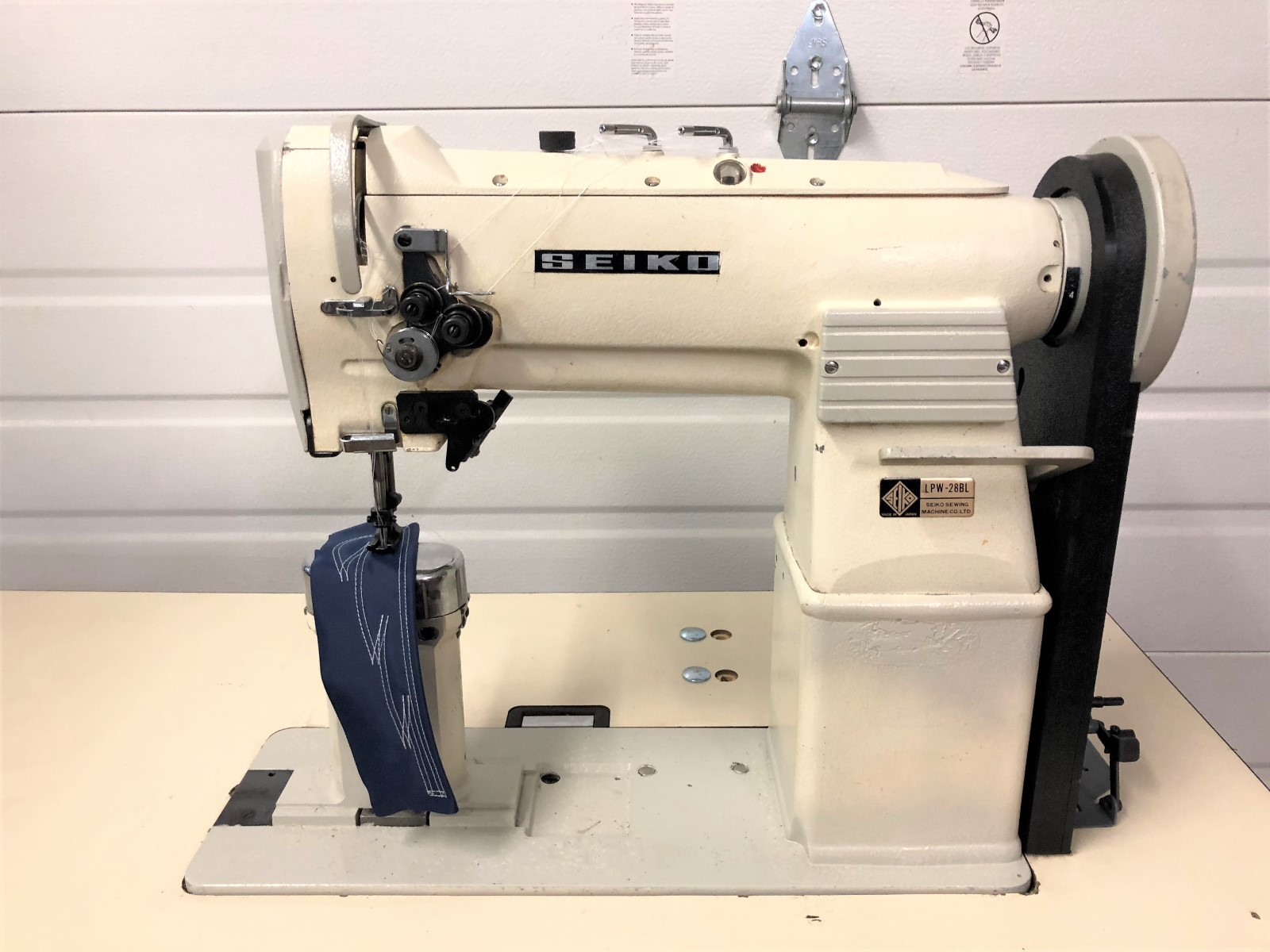 SEIKO LPW-28BL 2 NEEDLE WALKING FOOT  1/8 110V SERVO INDUSTRIAL SEWING MACHINE