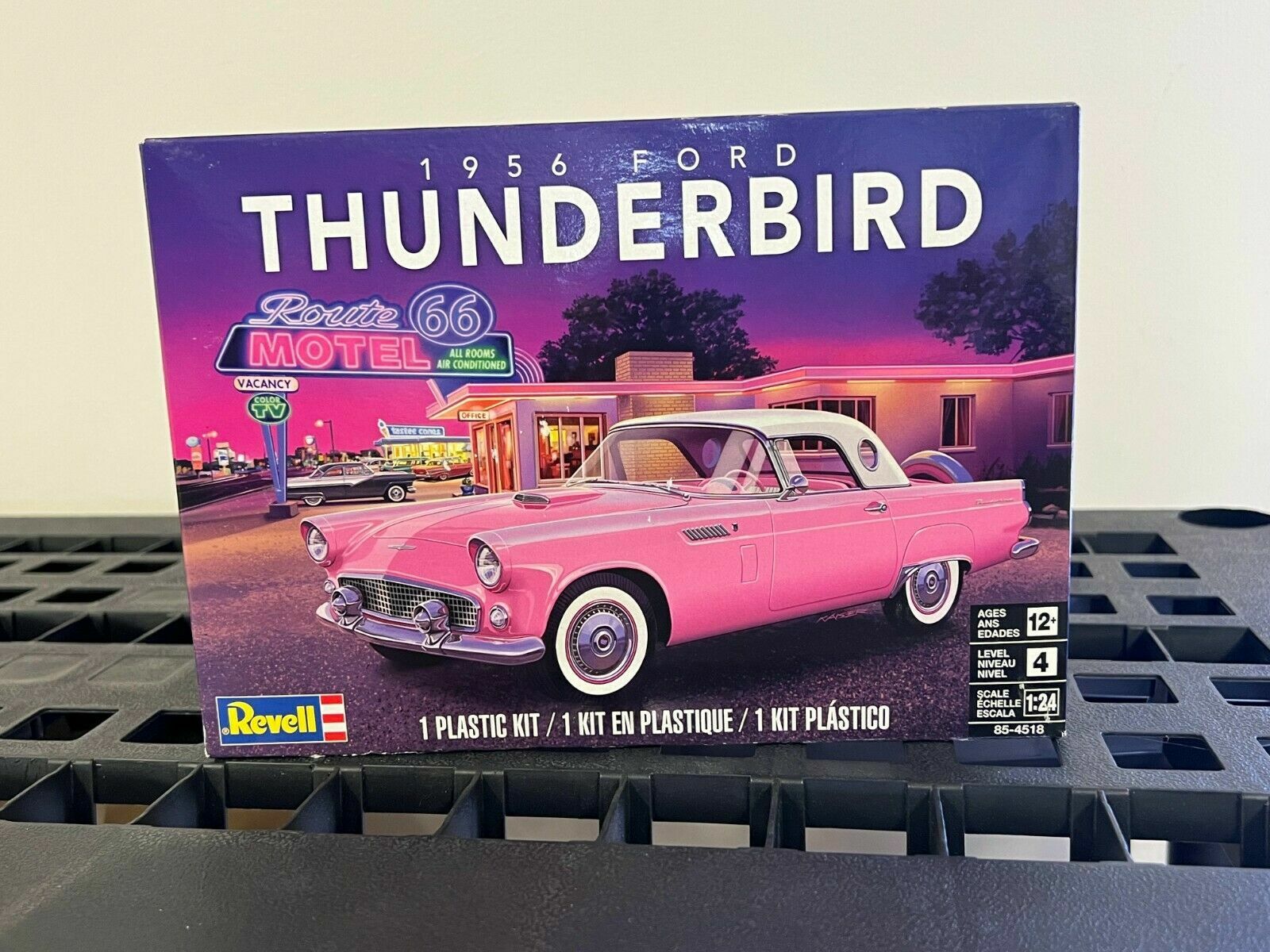 Revell 1/24 1956 Ford Thunderbird w/Removable Hardtop