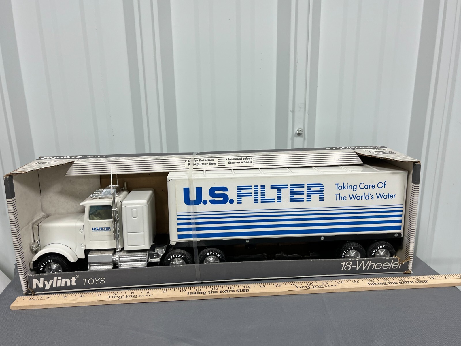 注目ブランドのギフト Private FILTER US Trailer Truck Semi NYLINT Label Large NIB ミニカー