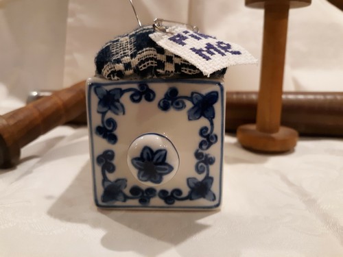 OOAK Handmade Primitive PINCUSHION Pin Keep Antique Coverlet Fabric 