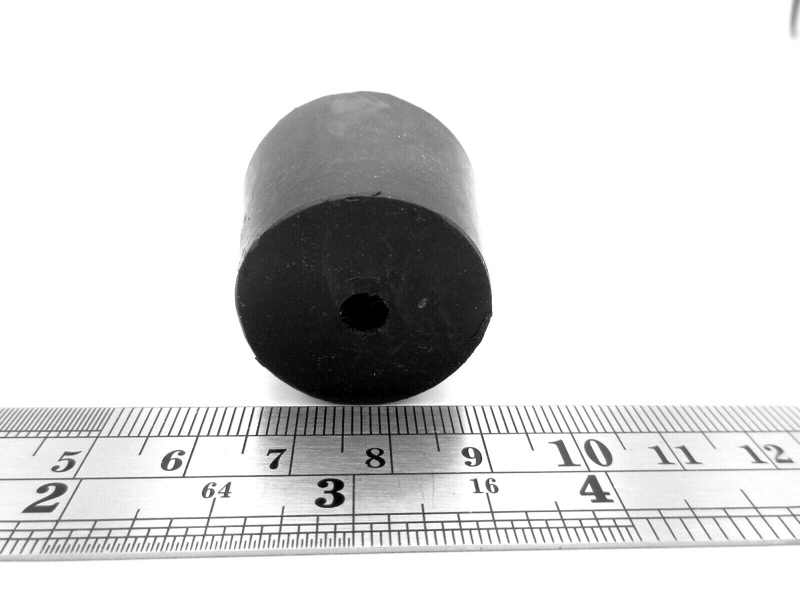 Rubber Stopper #6, 1 Center Hole, Tapered Bung Plugs 1 1/32