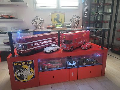 1:18 CMR Fiat OM 150 Rolfo Ferrari race transporter 1967 red 1:18 CMR Fiat OM 150 Rolfo Ferrari race transporter 1967 red