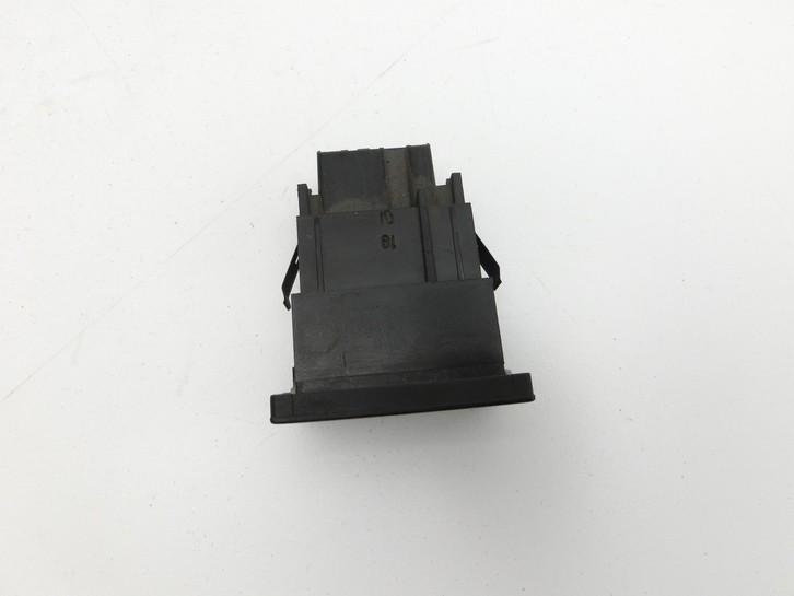 VW Touareg 7L 06-10 Sitzheizung Schalter Regler Links VW Touareg 7L 06-10 18.05.2007 7L6963569C 7L6963563A... Vorschau 2