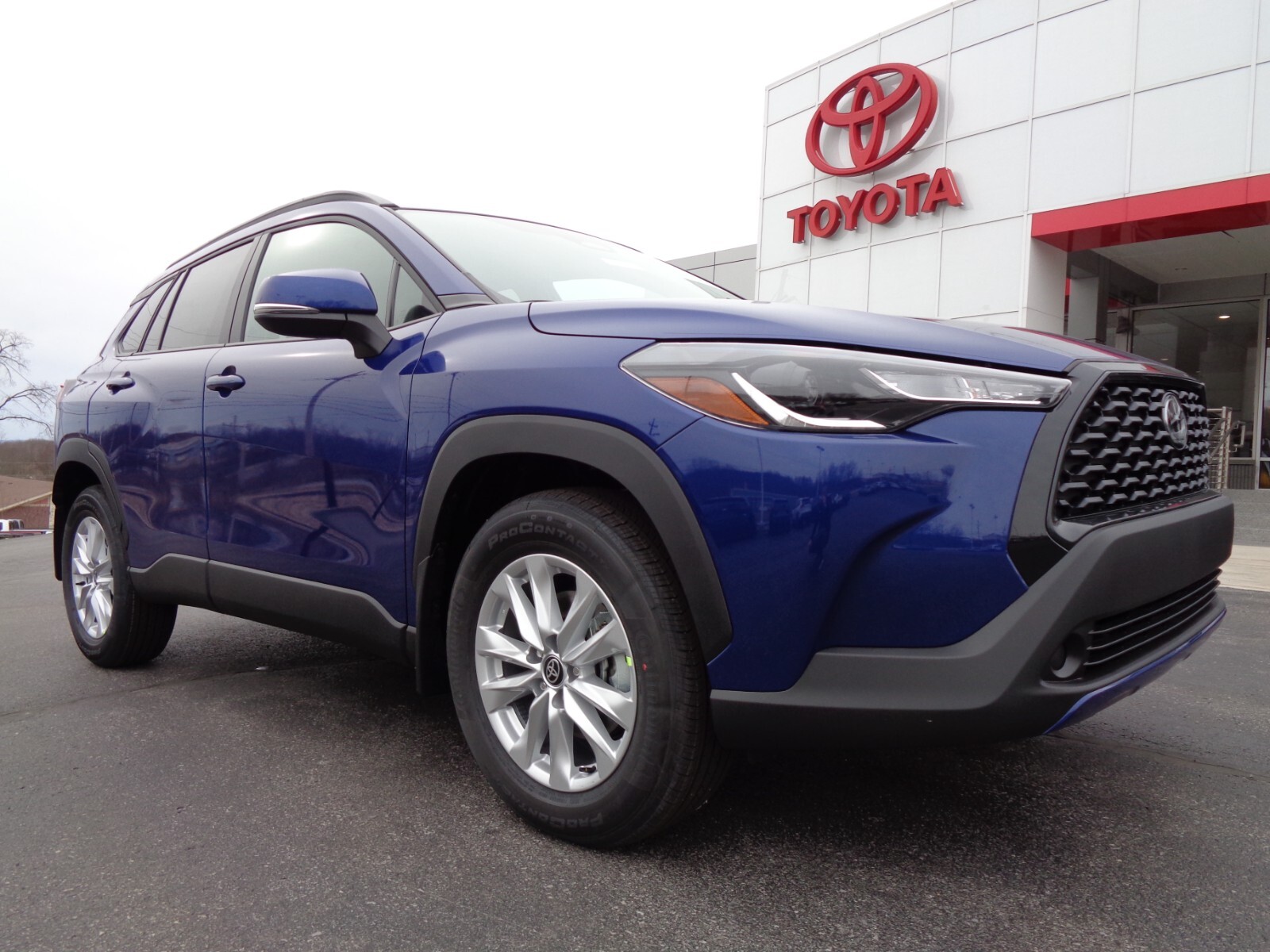 Brand New 2024 Toyota Corolla Cross Le Awd Blue Crush Wireless Carplay