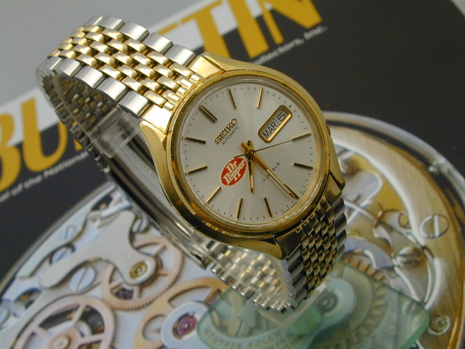 SEIKO AUTOMATIC DR PEPPER TWO TONE BEEDS OF RICE BAND RUNS ON 8 12 24