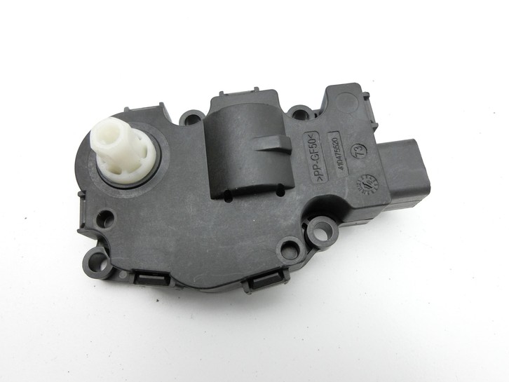 Discovery Sport L550 15-19 i4 DSL 2,0 110KW Stellmotor Heizung Lüftung Klima Gebläse Aktor - Bild 2