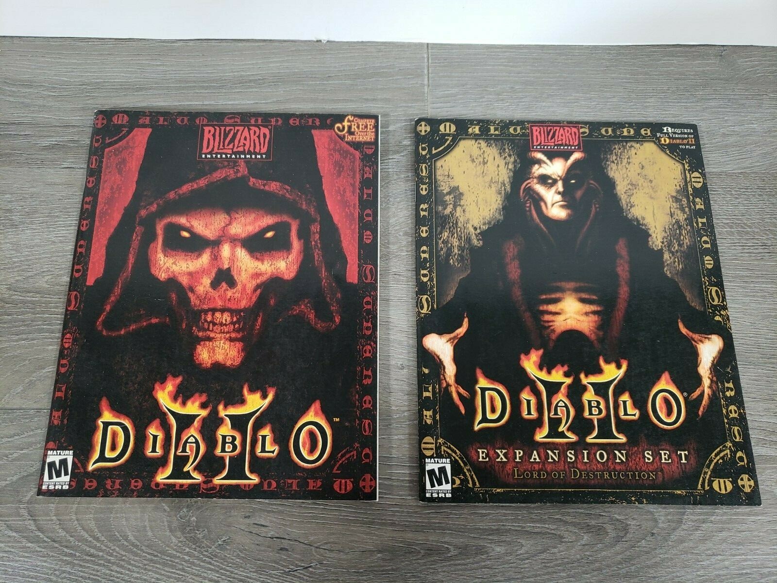 Lot - 2 Blizzard Entertainment Diablo II & Expansion Set