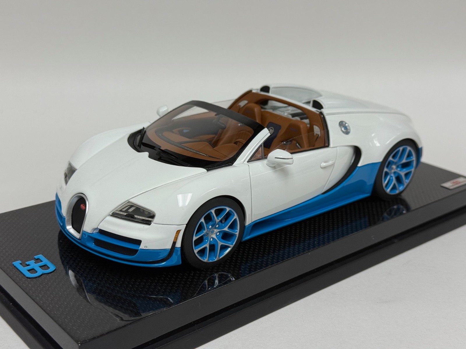 特価 MR Collection (1/18) ブガッティ Veyron $_57.JPG?set_id=880000500F