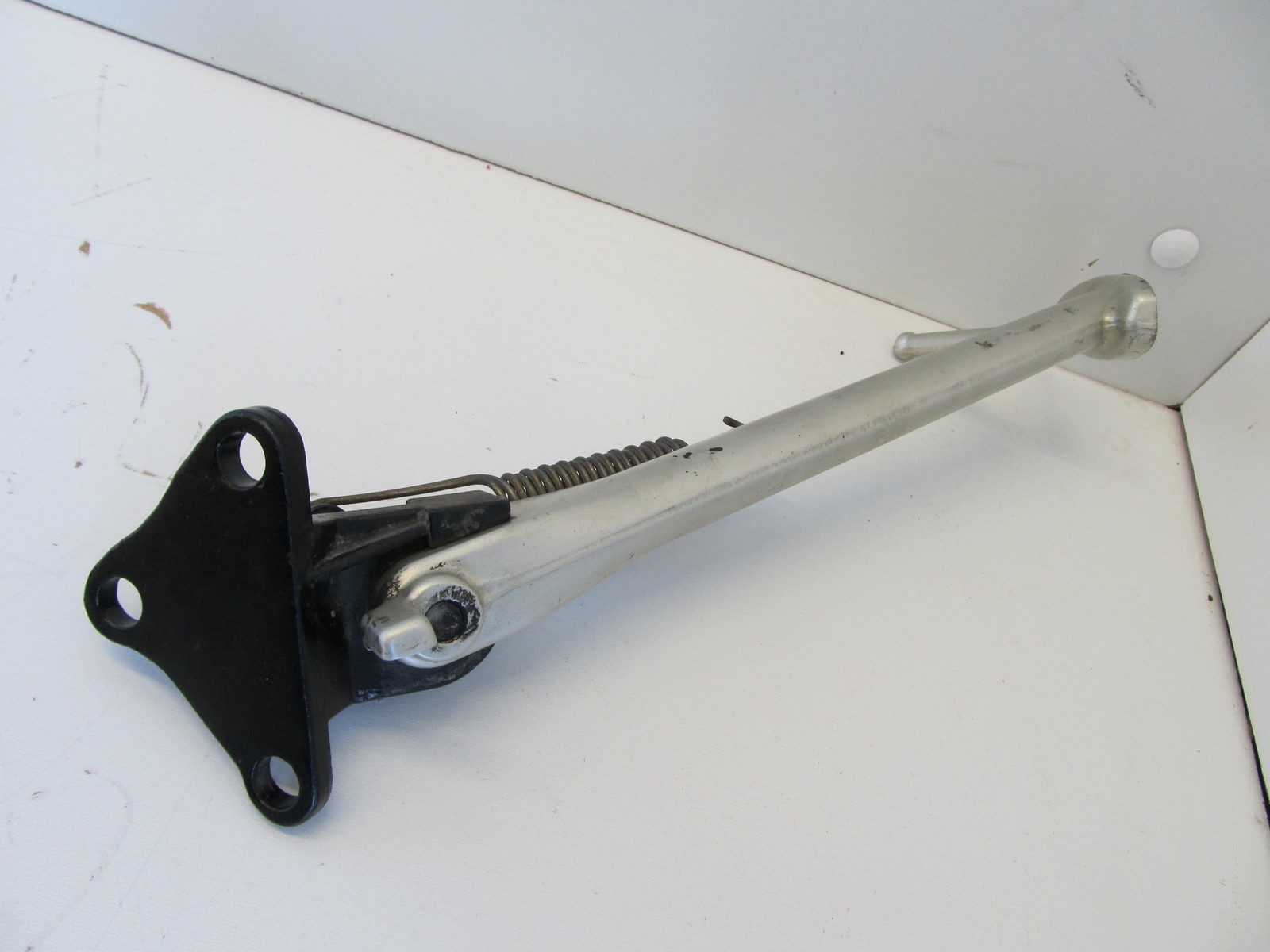 TRIUMPH SPEED TRIPLE 2010 1050 SIDESTAND KICKSTAND SIDE STAND KICK