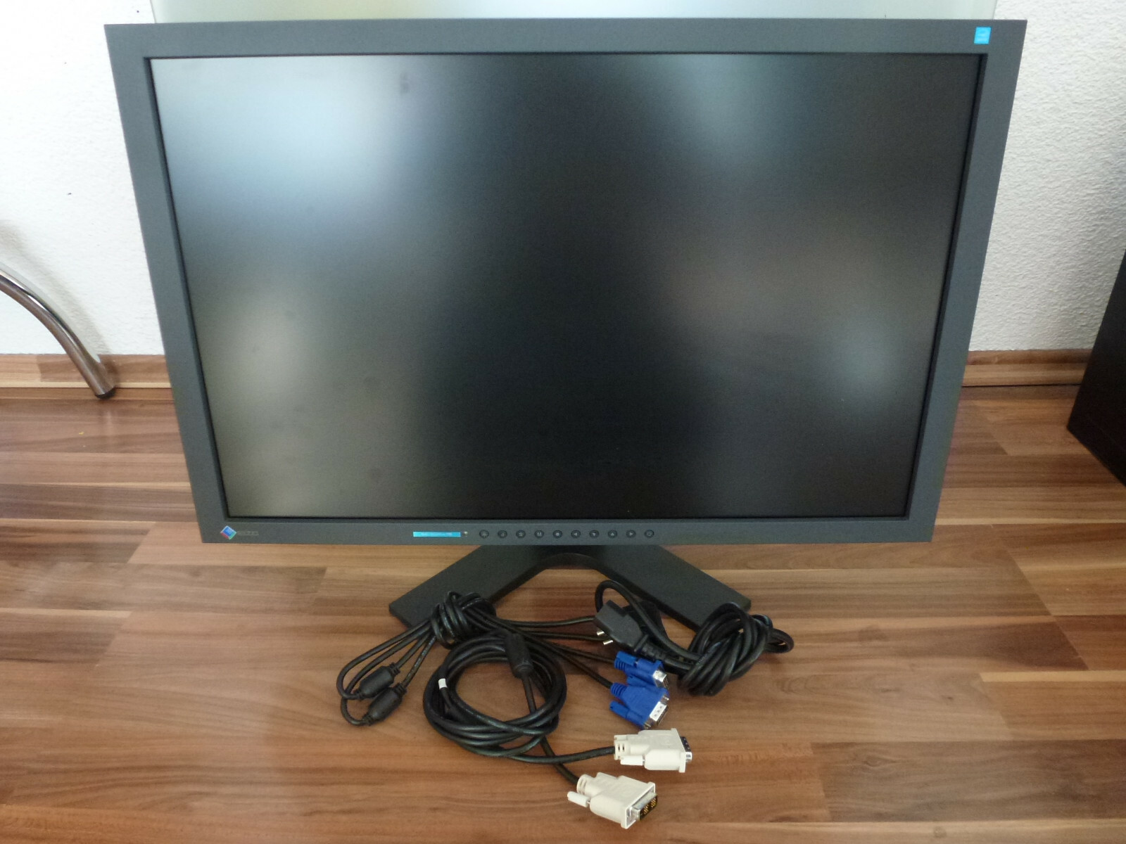 Riesiger 61cm 24 Zoll Monitor EIZO FlexScan S2402W WUXGA 1920x1200 5ms schwarz 