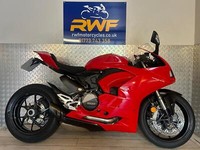 DUCATI PANIGALE V2 2022, ONLY 3,938 MILES WITH FSH, SUPERB COND