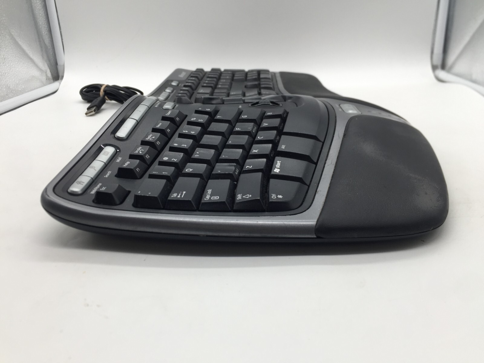 Microsoft Natural Ergonomic Keyboard 4000 v1.0 KU-0462 USB Wired FREE S/H