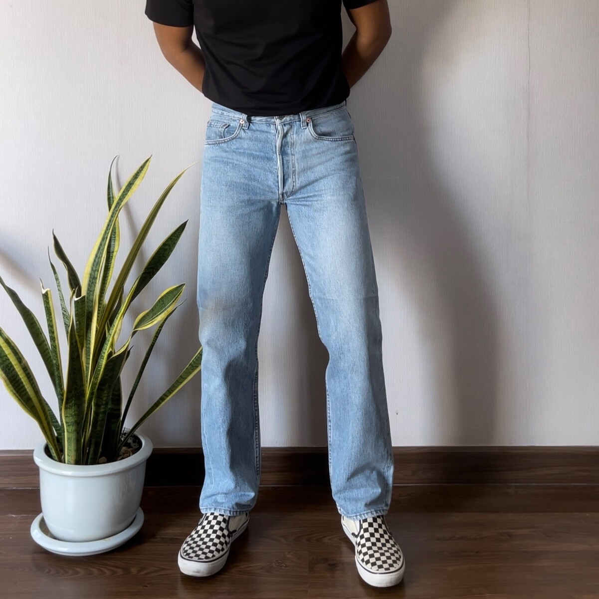 VTG Levis 501 Jeans Blue Straight Made in USA 90s Light Wash VTG Levis 501 Jeans Blue Straight Made in USA 90s Light Wash