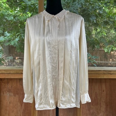 Lord & Taylor Women's Vintage 100% Silk Pleated Blouse Cream Color Size 10