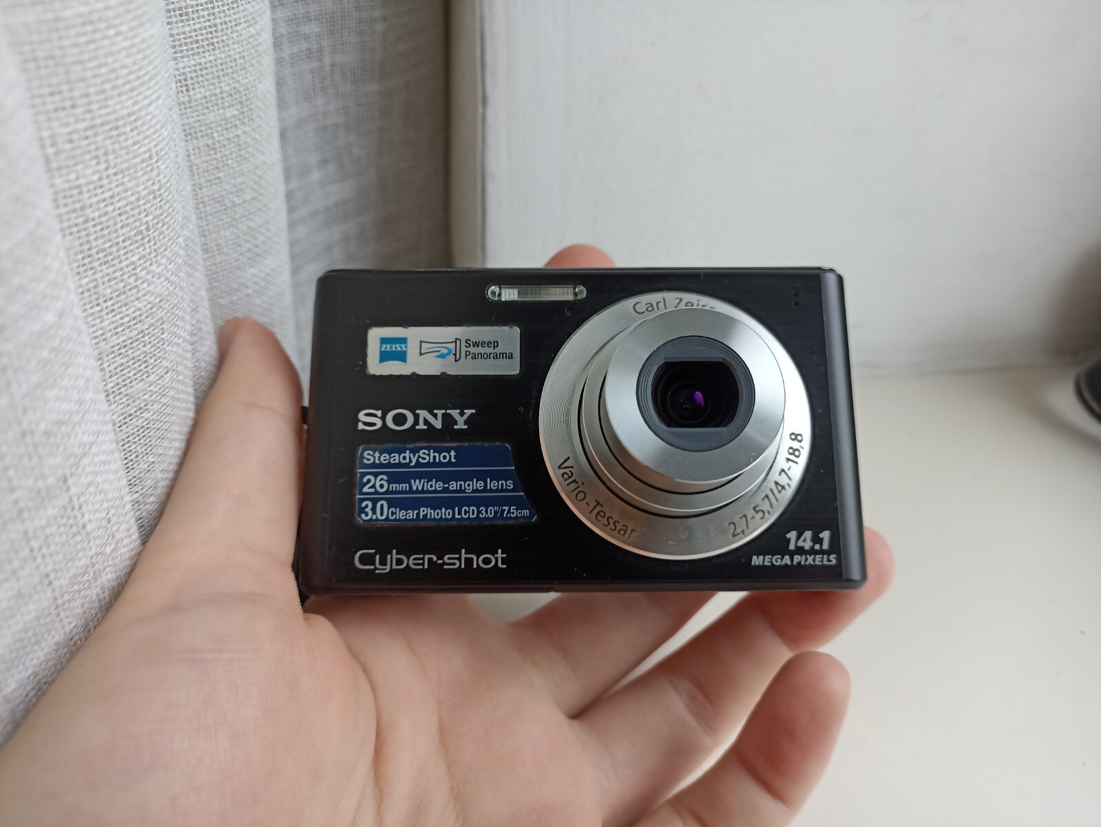 SONY Cyber−Shot W DSC-W550　ブラック SONY Cyber-Shot DSC-W550 Digital Camera 4.0x Optical Zoom