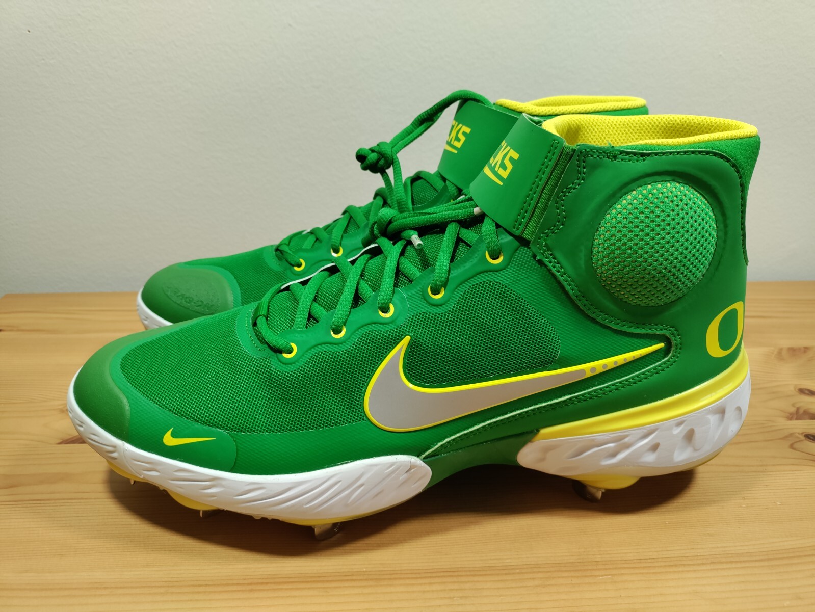 Nike Alpha Huarache Elite 3 Oregon Ducks PE Baseball Cleats Nike Alpha Huarache Elite 3 Oregon Ducks PE Baseball Cleats