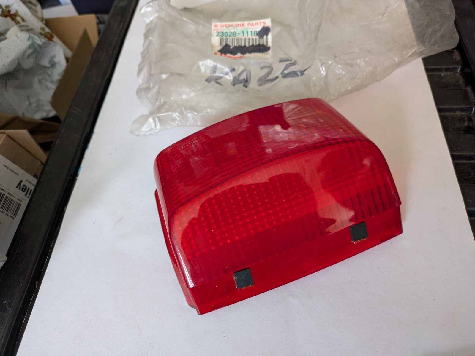 Original Kawasaki Hintere Brems- Linse Rücklicht 23026-1118