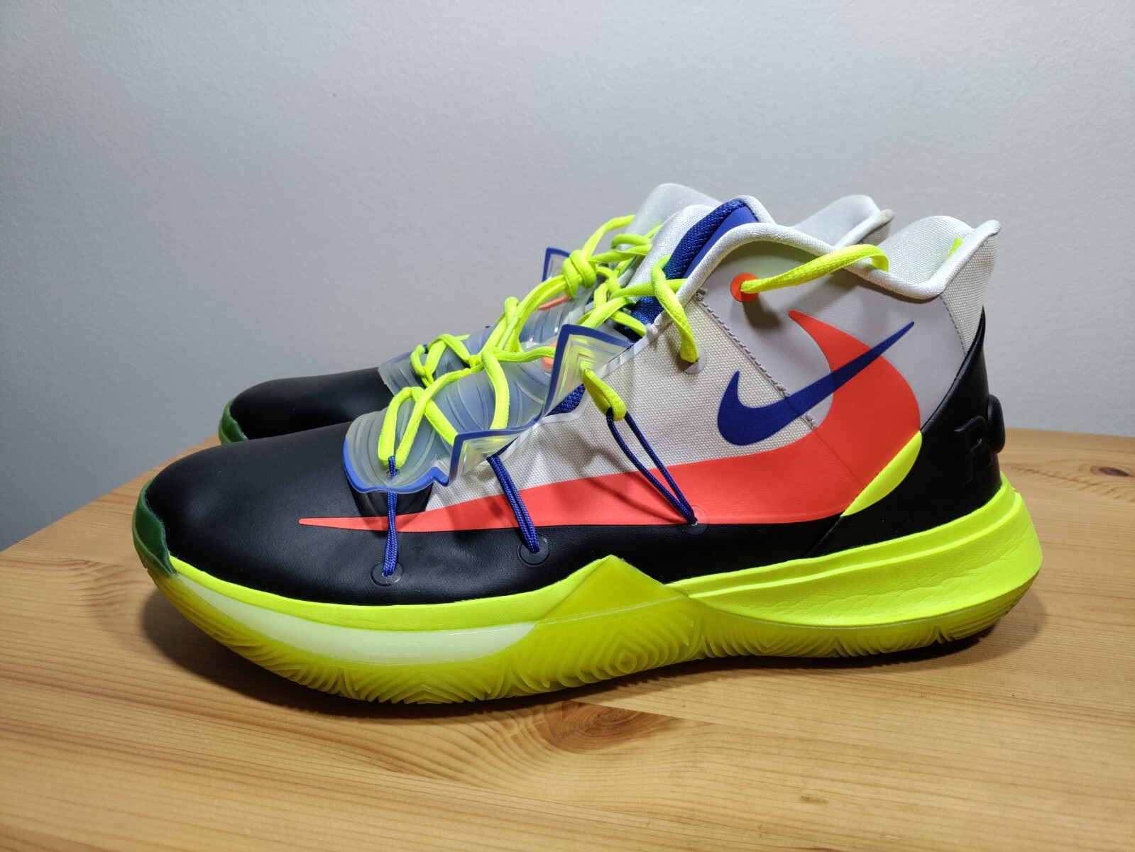 kyrie 5 black magic foot locker