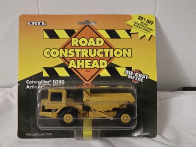 ERTL Road Construction Ahead Caterpillar D25D Articulated Dump Truck 