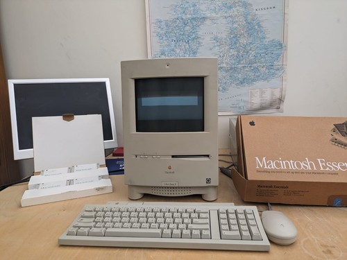 apple macintosh Color Classic M1600 現状品② Apple M1600 Color Classic 16 MHz 68030 CPU 4 MB RAM