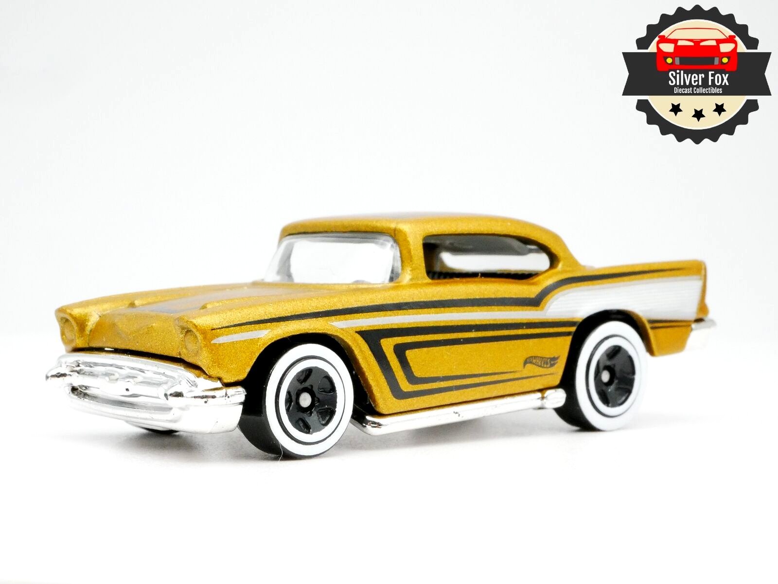1957 CHEVY BEL AIR GOLD 1:64 SCALE DIECAST COLLECTOR DIORAMA CAR